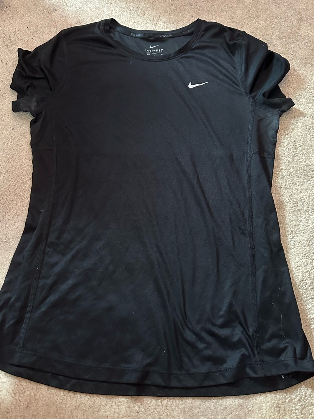 Nike shirt size medium